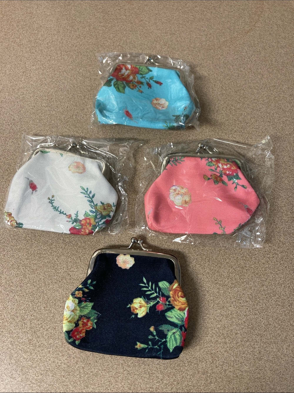 (Set of 4) Floral Kiss-Lock Coin Pouch- Blue, Pink, White, Navy